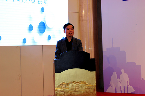 d654b9fc6edf4eb88f3ba3314b48e04c.jpg 洪明_副本.jpg