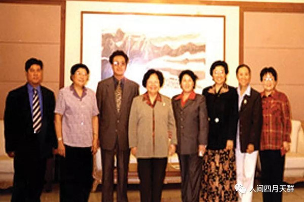 35ca8bee8df24cd9b0c711a7899d0dc9.jpg 2_副本.jpg